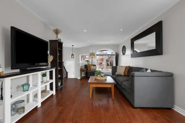 64A Bird ST, Barrie, ON L4N 0X3