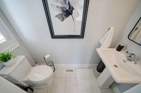 1369 Yellow Rose CIR, Oakville, ON L6M 5L3