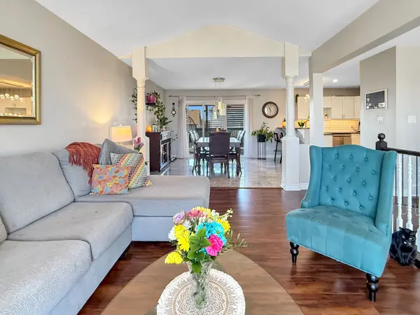 865 Canada DR, Fort Erie, ON L2A 6S5