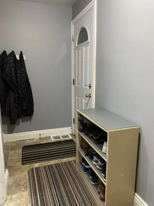 184 Arkell ST, Hamilton, ON L8S 1W8