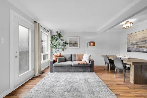 101 Mcclintock WAY, Kanata, ON K2L 2A5