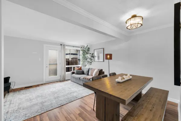 101 Mcclintock WAY, Kanata, ON K2L 2A5