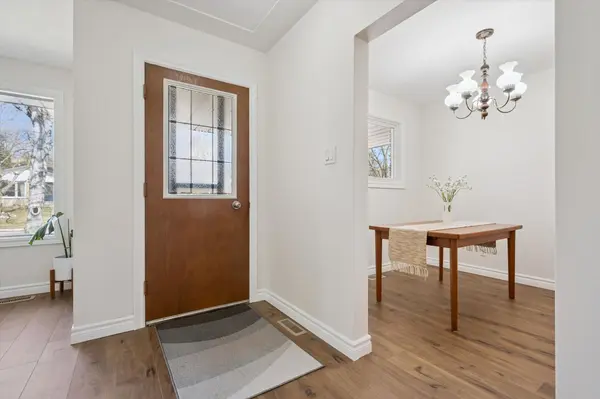 16 Kenwood CRES, Guelph, ON N1H 6E5