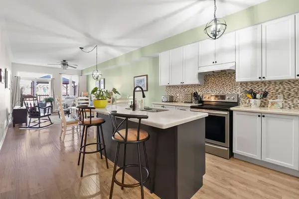 8 Deacon CRES, Kawartha Lakes, ON K9V 0L4