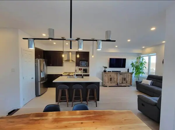 38 Riddell ST, Carleton Place, ON K7C 0J4