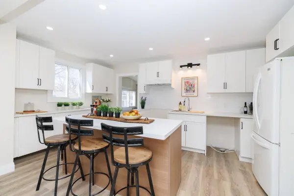 197 Murray ST, Fort Erie, ON L2A 2B7