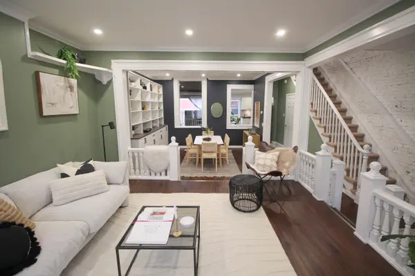 153 Wellington ST N, Hamilton, ON L8R 1N4