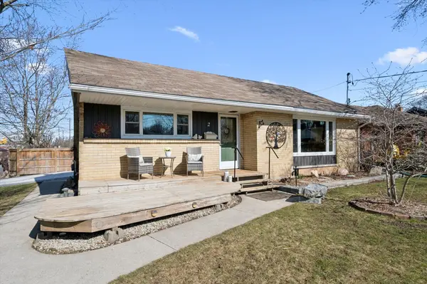 2 Cadillac DR, Guelph, ON N1E 2B5