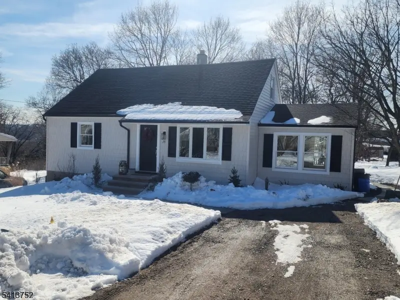 28 School St, North Haledon Boro, NJ 07508