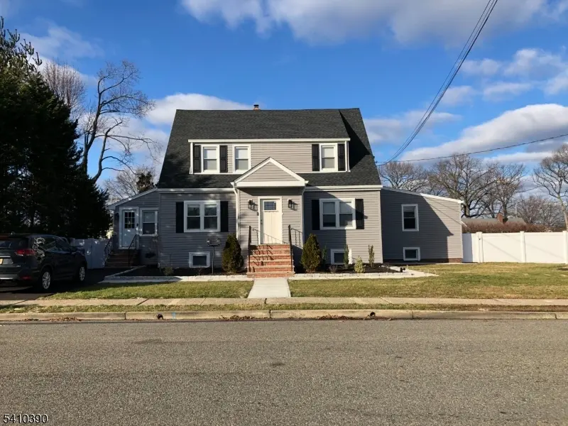 373 Floral Ln #2, Saddle Brook Twp., NJ 07663