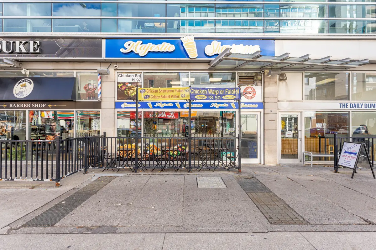 750 Spadina AVE #Unit 1, Toronto C01, ON M5S 2J2