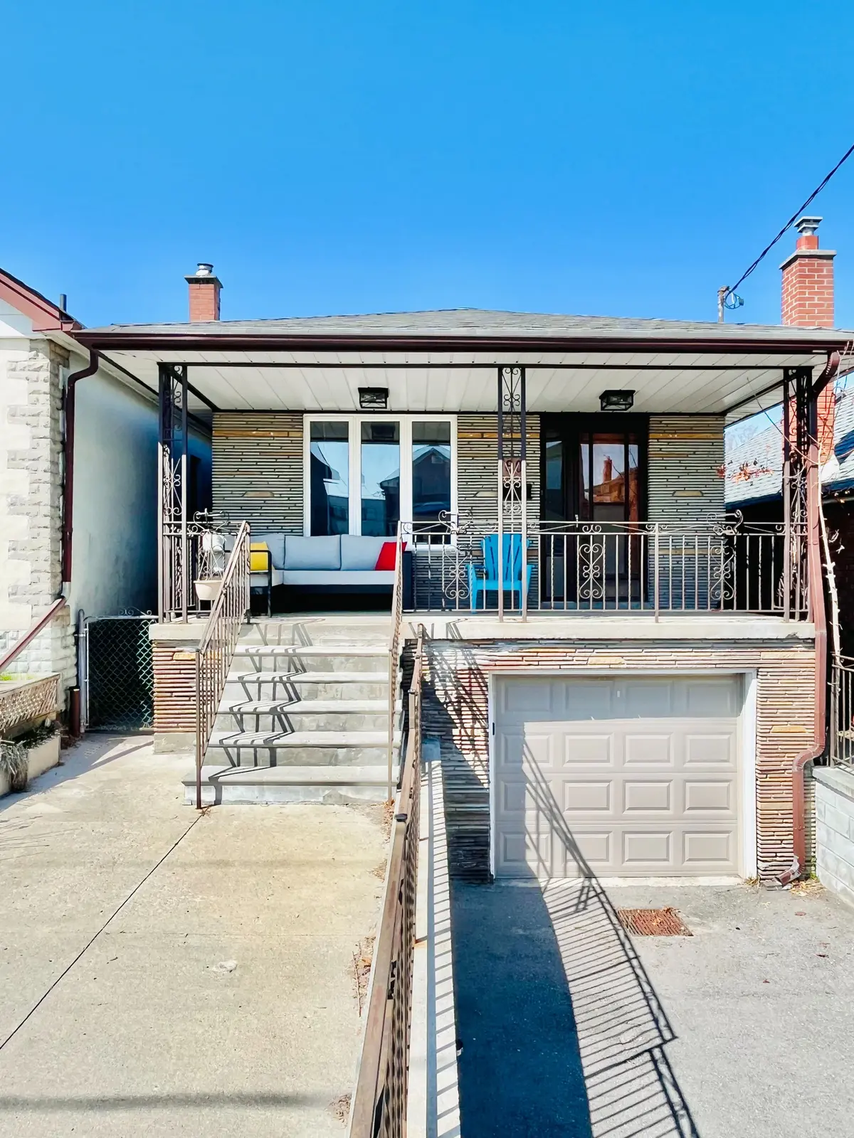 80 Belgravia AVE #A, Toronto W04, ON M6E 2M5