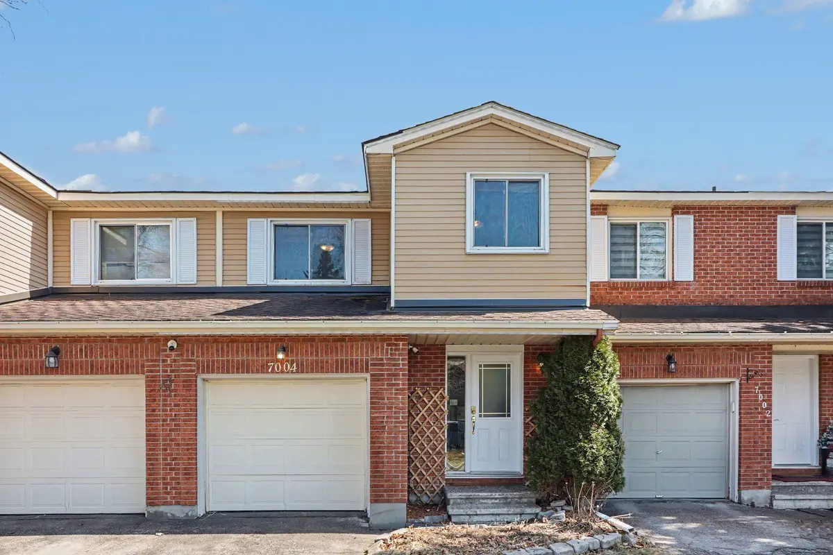 7004 Bilberry DR, Orleans - Convent Glen And Area, ON K1C 3R6