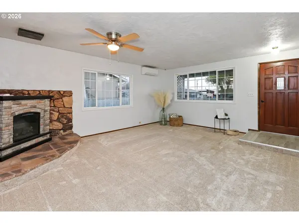 760 Gaileen WAY, Harrisburg, OR 97446