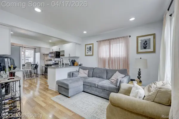 23067 Hazelwood AVE, Hazel Park, MI 48030