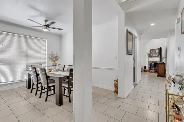 2806 Wandering Oak Drive, Corinth, TX 76208