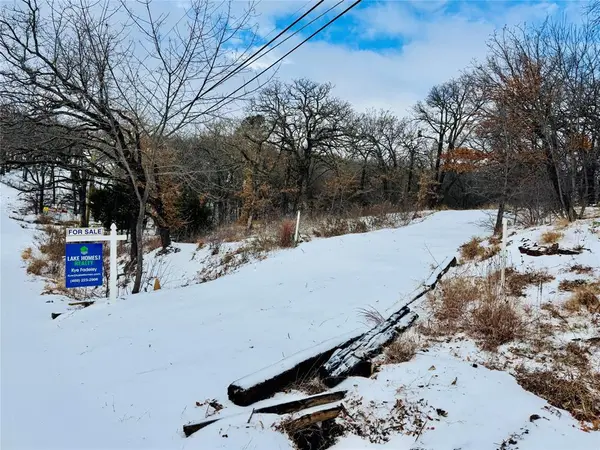 3306 Rolling Drive, Flower Mound, TX 75022