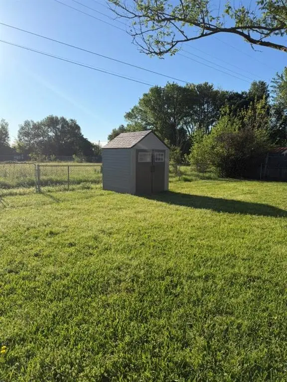 3045 Monroe Street, Commerce, TX 75428