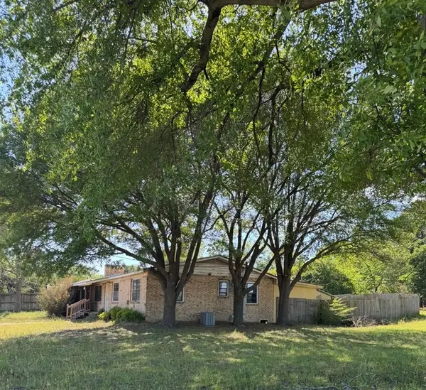 103 Pearl Street, Lindale, TX 75771