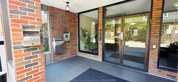 3905 RIVERSIDE Drive East #311, Windsor, ON N8Y 1B3