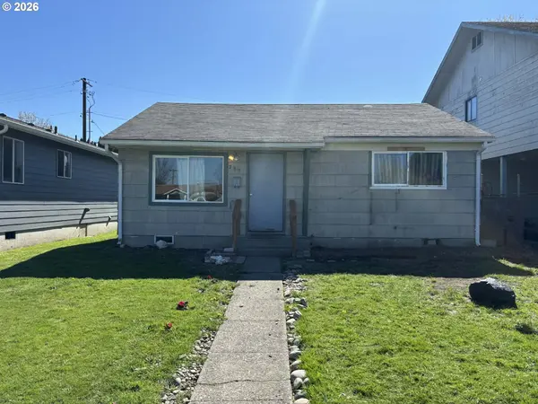 286 26TH AVE, Longview, WA 98632