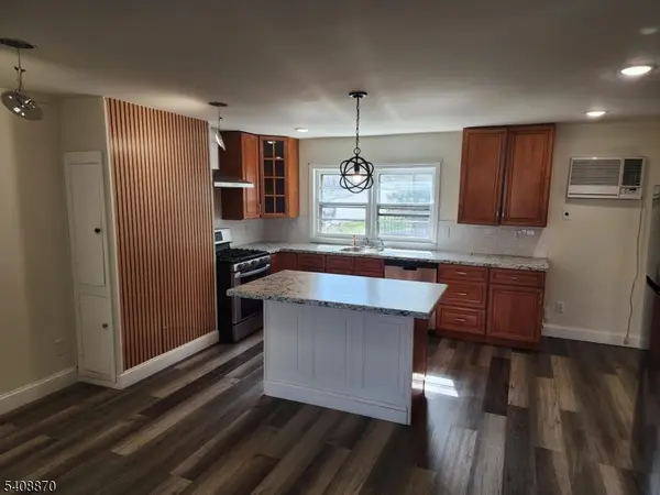 7 Lindsley Rd, Little Falls Twp., NJ 07424