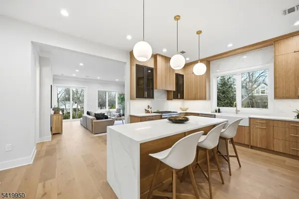 107 Kent Place Blvd, Summit City, NJ 07901