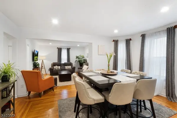 60 Searing St, Dover Town, NJ 07801