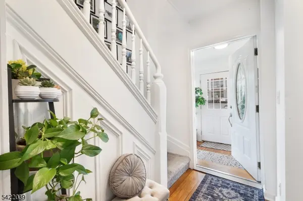 60 Searing St, Dover Town, NJ 07801