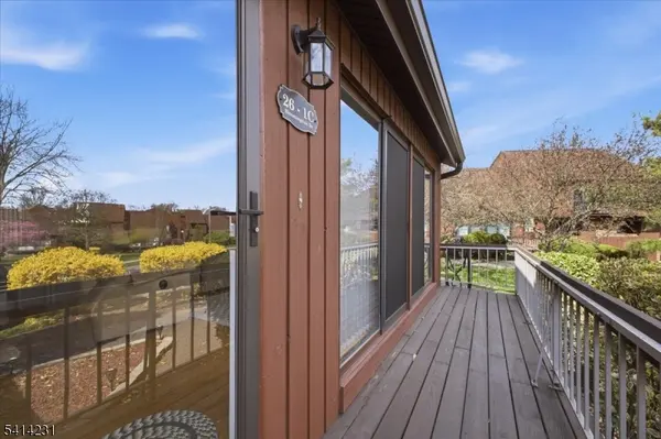 26 Bloomingdale Dr #1C, Hillsborough Twp., NJ 08844