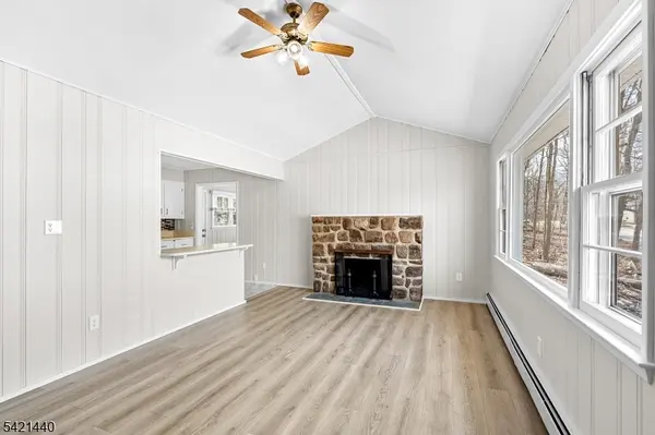 67 Breakneck Rd, Vernon Twp., NJ 07422