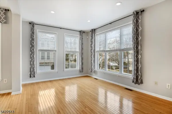 145 Arrowgate Dr, Randolph Twp., NJ 07869