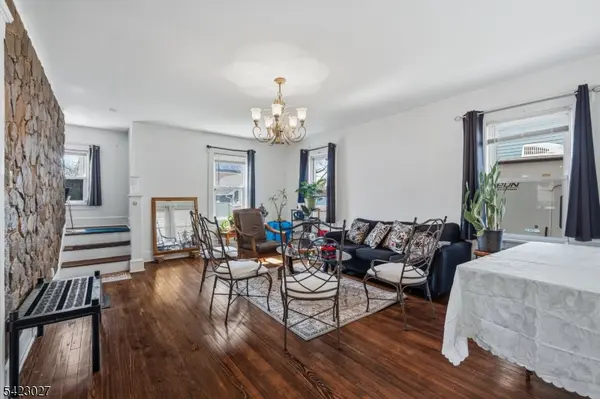 443 Wheatsheaf Rd, Roselle Boro, NJ 07203