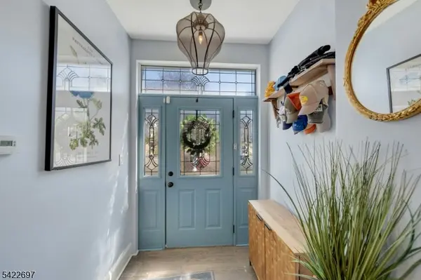 158 Carmita Ave, Rutherford Boro, NJ 07070