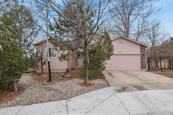 1595 W Costilla ST, Colorado Springs, CO 80905