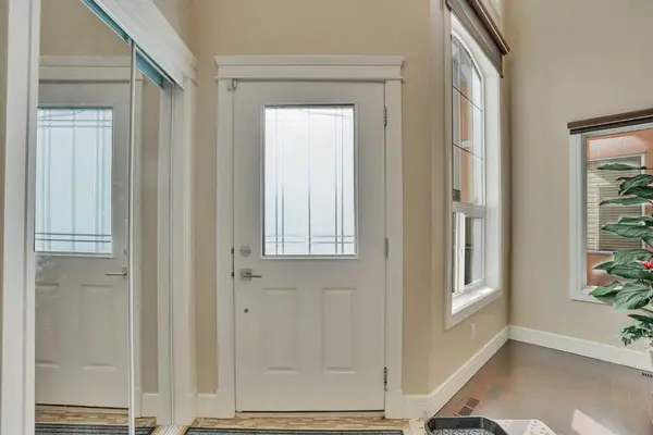 9 Saddlelake GRV NE, Calgary, AB T3J 0P2