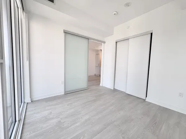 634 Church ST #1606, Toronto C08, ON M4Y 2G3