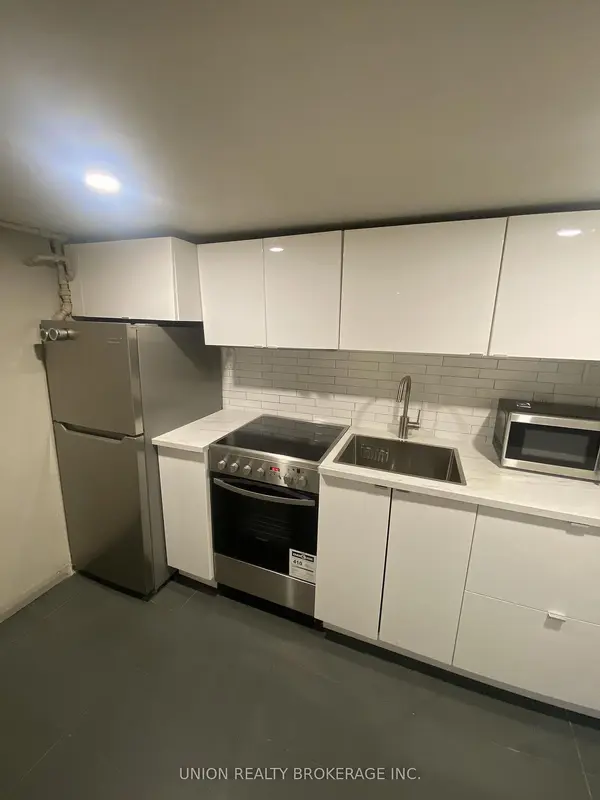 29 Gough AVE #Lower, Toronto E01, ON M4K 3N6