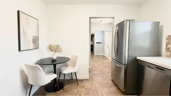 2825 Gananoque DR #41, Mississauga, ON L5N 1V6