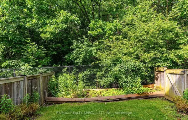 3950 Erin Centre BLVD #70, Mississauga, ON L5M 0A5