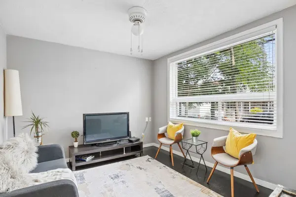 120 Brandon AVE, Toronto W02, ON M6H 2E1