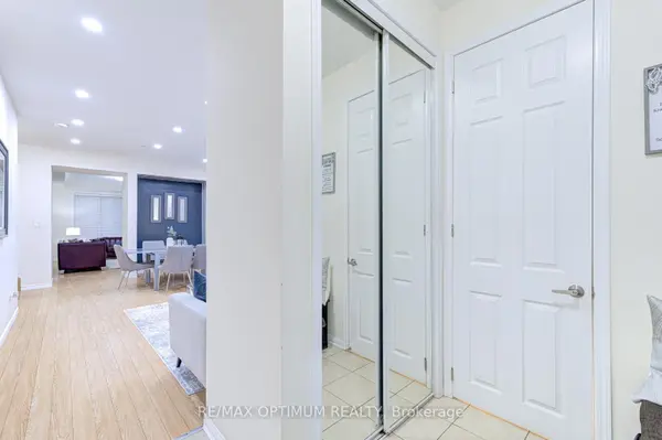 233 Lockwood RD, Brampton, ON L6Y 4Y1