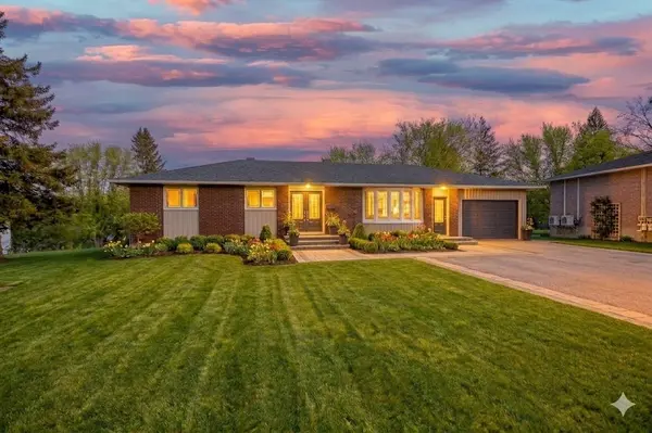 782 Notre Dame ST, Russell, ON K0A 1W1