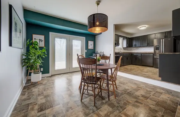 1 Moore CRES, Norwich, ON N0J 1P0