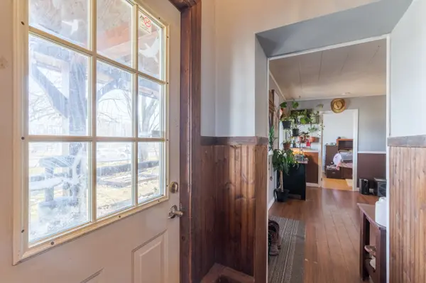 24 Nicholls ST, Selwyn, ON K0L 2H0