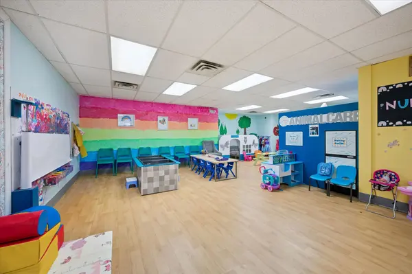 181 Groh AVE #Unit 104A, Cambridge, ON N3C 1Y8