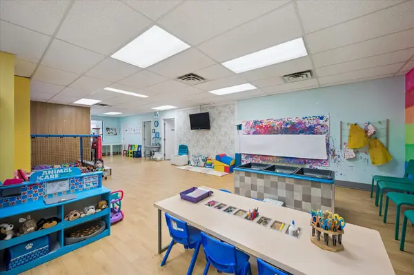 181 Groh AVE #Unit 104A, Cambridge, ON N3C 1Y8