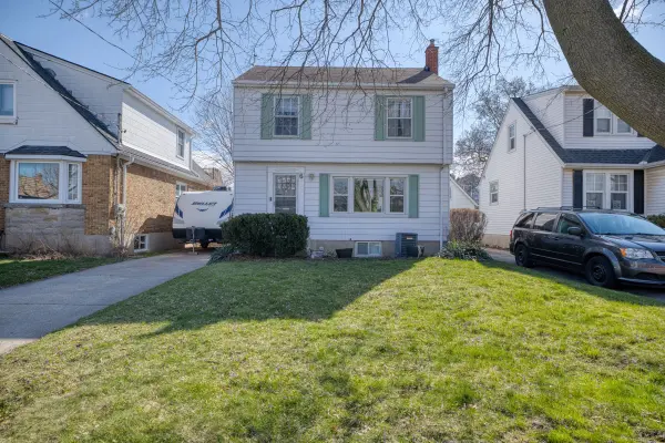 6 BRUCE ST, St. Catharines, ON L2R 5S6