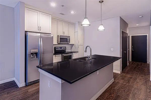 5609 Smu Boulevard #305, Dallas, TX 75206