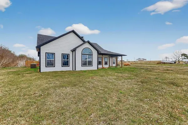 400 Vz County Road 4211, Ben Wheeler, TX 75754